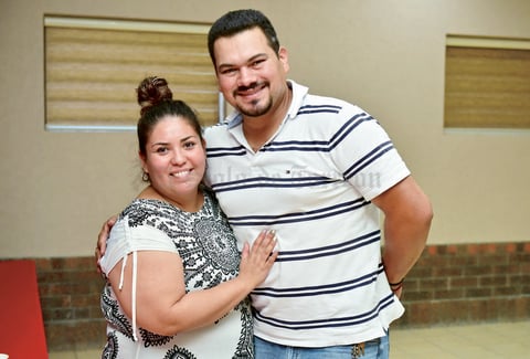 26042018 EN PAREJA.  Karina y César.