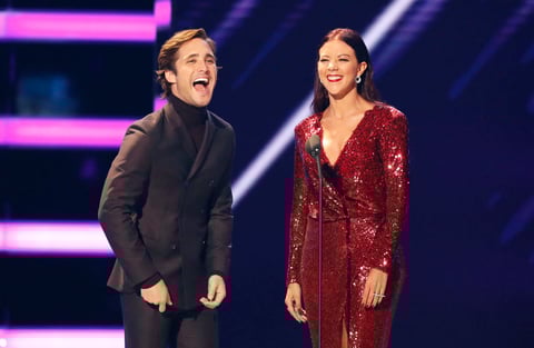 Diego Boneta y  Fernanda Castillo también presentaron un premio.