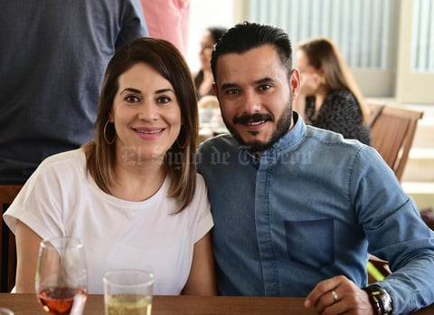 27042018 Antonio y Luly.