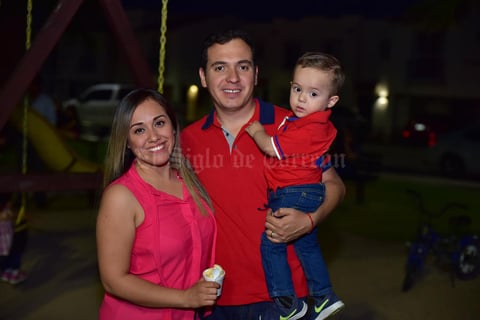 05052018 Carolina, Emilio y Emilio.