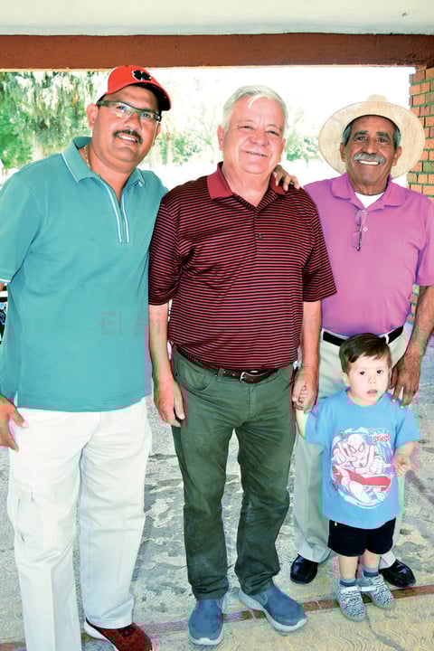 07052018 AMIGOS.  Polito ibarra, Ing. Katsikas y Jorge Escandón.