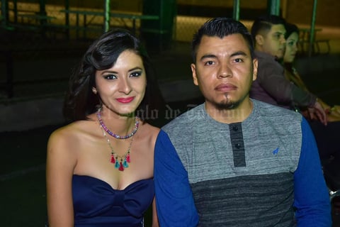 07052018 REUNIóN DE EXALUMNOS.  Emma y Mario.