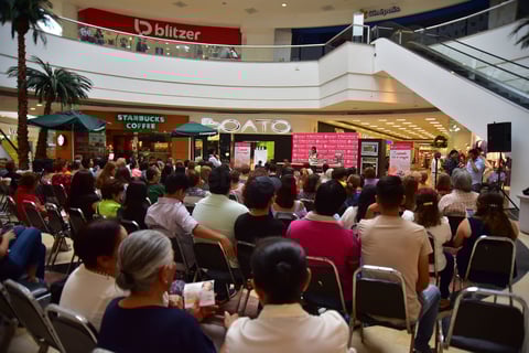 Amantes de la cocina y del programa estuvieron presentes en la presentación de Ángela.