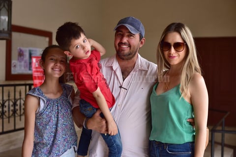 08052018 María Emilia, Luis Carlos, Luis Carlos y Miriam.