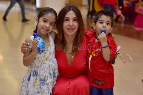 08052018 Paola, María Paula y Charly.