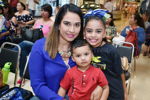 13052018 Cynthia, Santiago y Camila.