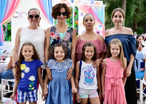 Alma  Andrea  Daniela  Eliana  Alma  Montse  Maria y Lara