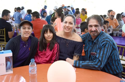 Jesus  Lorena  Aranza y Angie Barrera