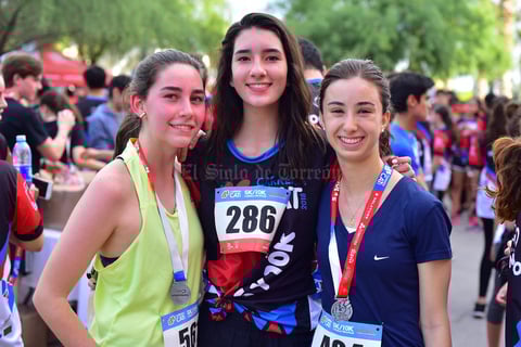 Carola  Luisa y Emilia