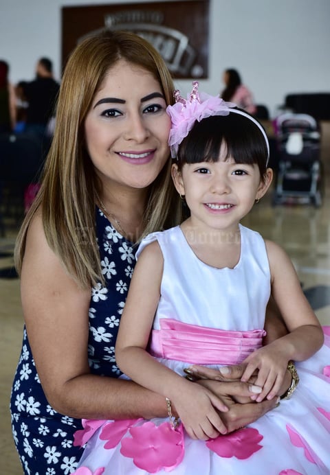 16052018 Nelly y Barbie.