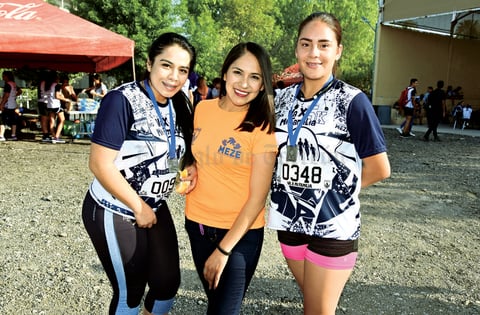 16052018 Gaby, Adilene y Elisa.