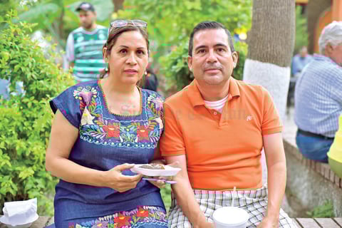 16052018 Katy y Edgardo.