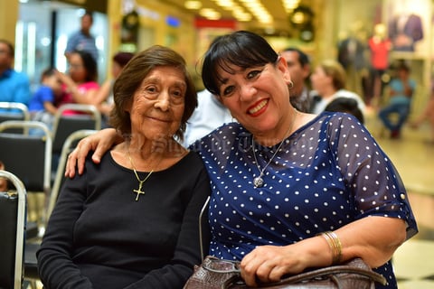 17052018 Julia y Lourdes.