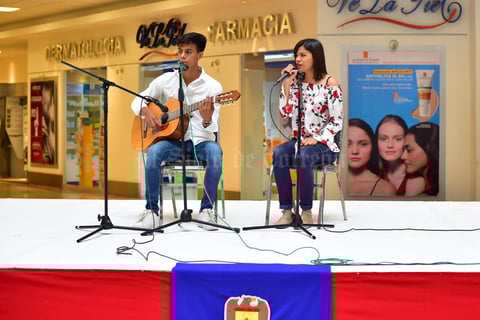 17052018 Los jóvenes dieron su máximo esfuerzo sobre el escenario.
