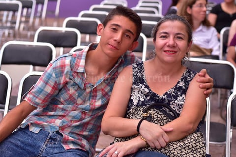 19052018 Rodrigo y Adriana.