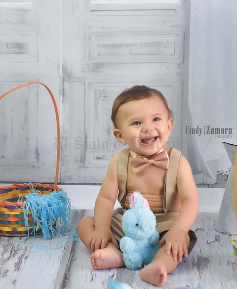 20052018 Alexander Sánchez celebrando su primer año de vida. - Cindy Zamora Fotografía