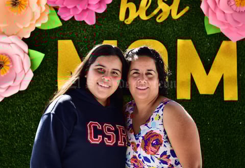 22052018 EN FESTEJO.  Danna y Aracely.