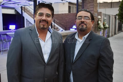 20052018 EN RECIENTE EVENTO.  Armando y José Carlos.