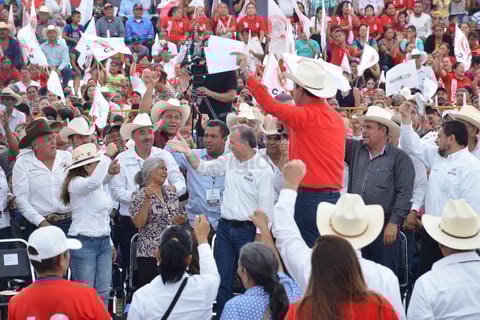 José Antonio Meade Kuribeña dijo que de llegar a ser presidente, trabajará por una reforma integral en el campo mexicano.