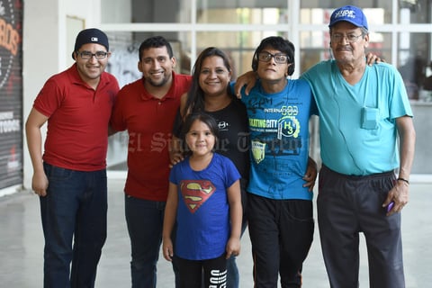 23052018 Iván, Diego, Denisse, José, Antulio y Brenda.