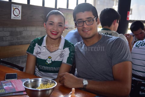 23052018 Ana y Axel.