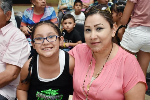23052018 CONTENTAS.  Mónica y Verónica.