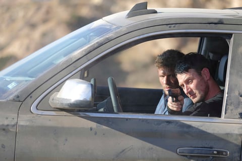 EL TIRADOR, TEMPORADA 3.
En la temporada 3, basada libremente en la novela Black Light, un enemigo le revela a Bob Lee Swagger detalles misteriosos sobre la muerte de su padre, Earl. Un episodio nuevo cada semana.