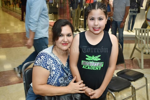 24052018 EN PRESENTACIóN.  Martha y Marthita.