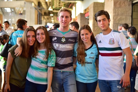 Marcela  Consuelo  Gustavo  Luciana y Jordi