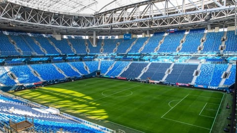 St. Petersburg Stadium. 67,000 espectadores.