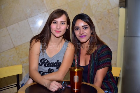 31052018 Karla y Arely.
