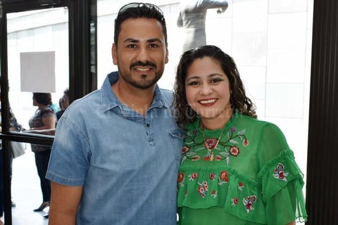 01062018 EN PAREJA.  José Ángel y Karina.