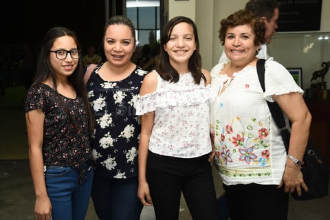 02062018 Frida, Jessica y Lourdes.