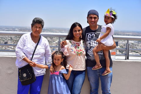 06062018 Paula, Camila, Cinthya, Fernando e Ivanna.