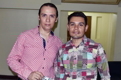 06062018 EN EL TEATRO.  Miguel Ángel y Gerardo.