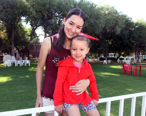 Paulina y Angie.