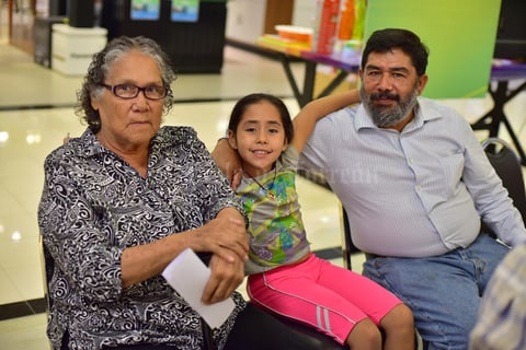 09062018 Celia, Lucía y Rafael.
