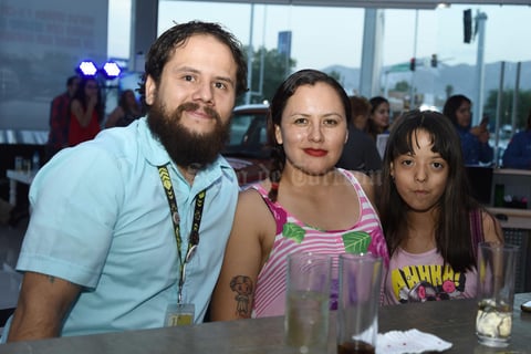 09062018 presentes en lanzamiento