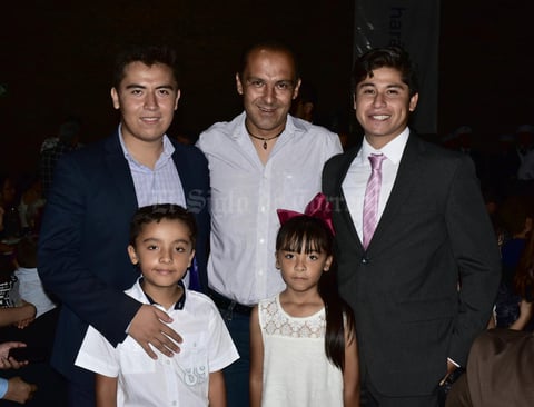 11062018 Gerardo Alfonso Caballero, Gerardo Alfonso, Alan, Deborah e Iván Alejandro Sandoval Soriano.