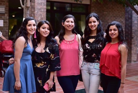 11062018 Paola Escárcega, Julia García, Mary Jose Barrón, Ariadna Hernández y Daniela Flores.