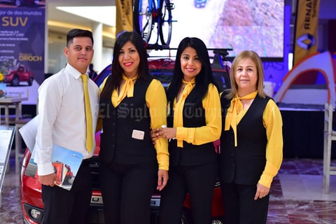 13062018 EN LANZAMIENTO.  Marcos, Lizbeth, Margarita y Lety.