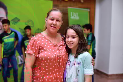 14062018 Angélica y Akemi.