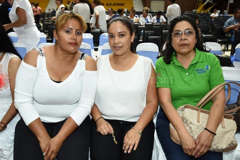 15062018 Elizabeth, Elizabeth y Cristina.