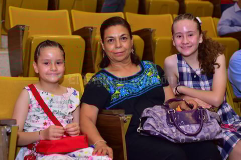 17062018 Rebeca, Mónica y Juliana.