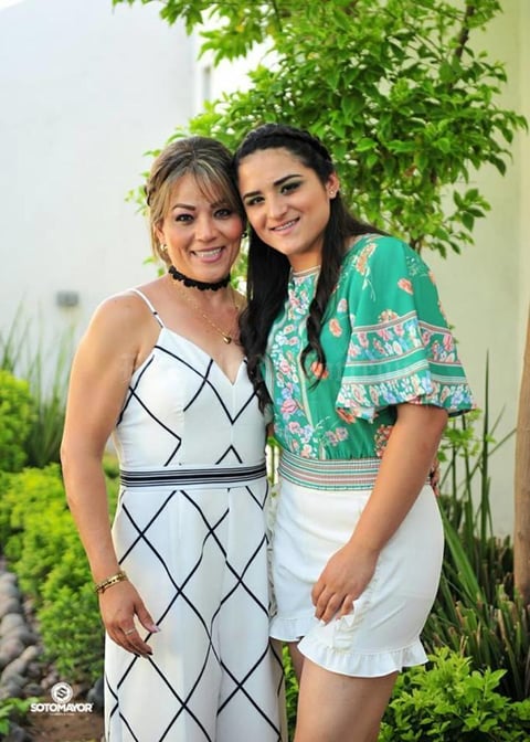 18062018 MADRE E HIJA.  Alma Aldape con Andrea Alfaro.