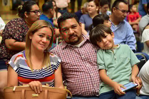 19062018 Viviana, Omar y Amhir.