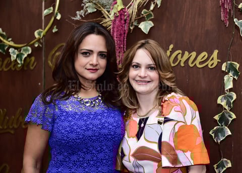 20062018 Paty y Angélica.