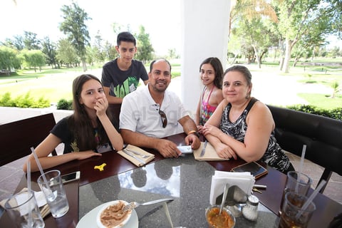 Familia López Macías.