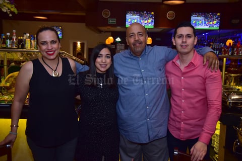 22062018 Adriana, Carolina, Rogelio y Rogelio.