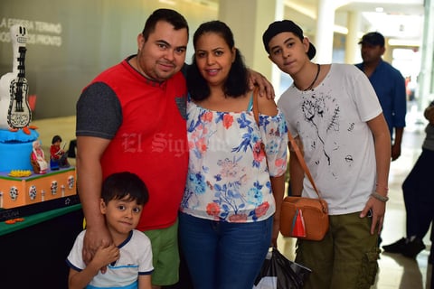 22062018 GRATOS MOMENTOS.  Familia Herrera Montoya.